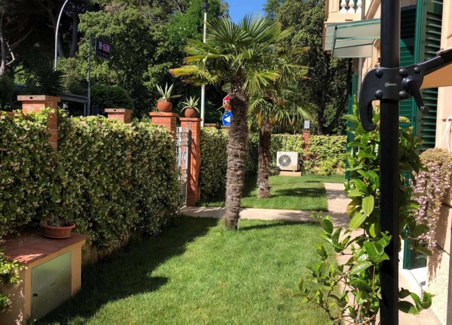 Bed and Breakfast Pura Vida Viareggio