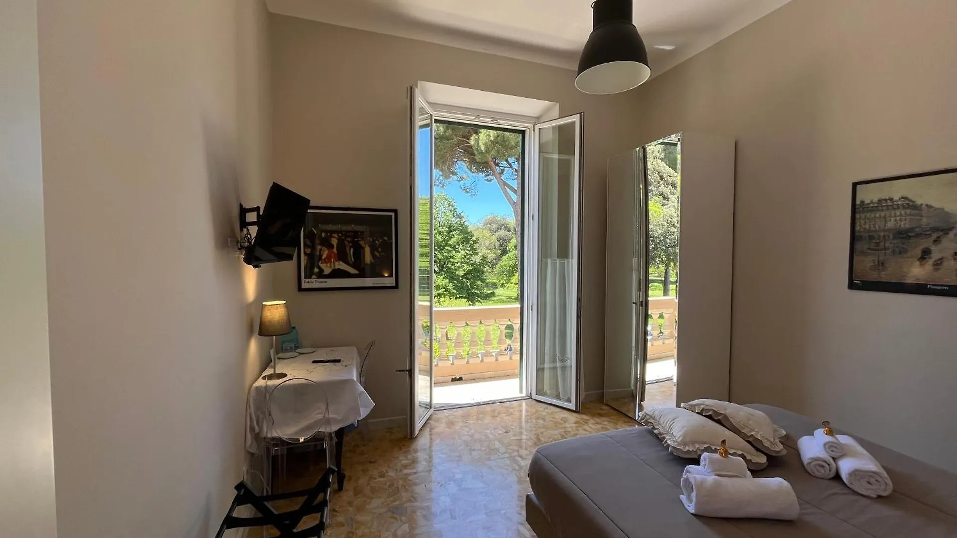 Pura Vida Bed & Breakfast Viareggio