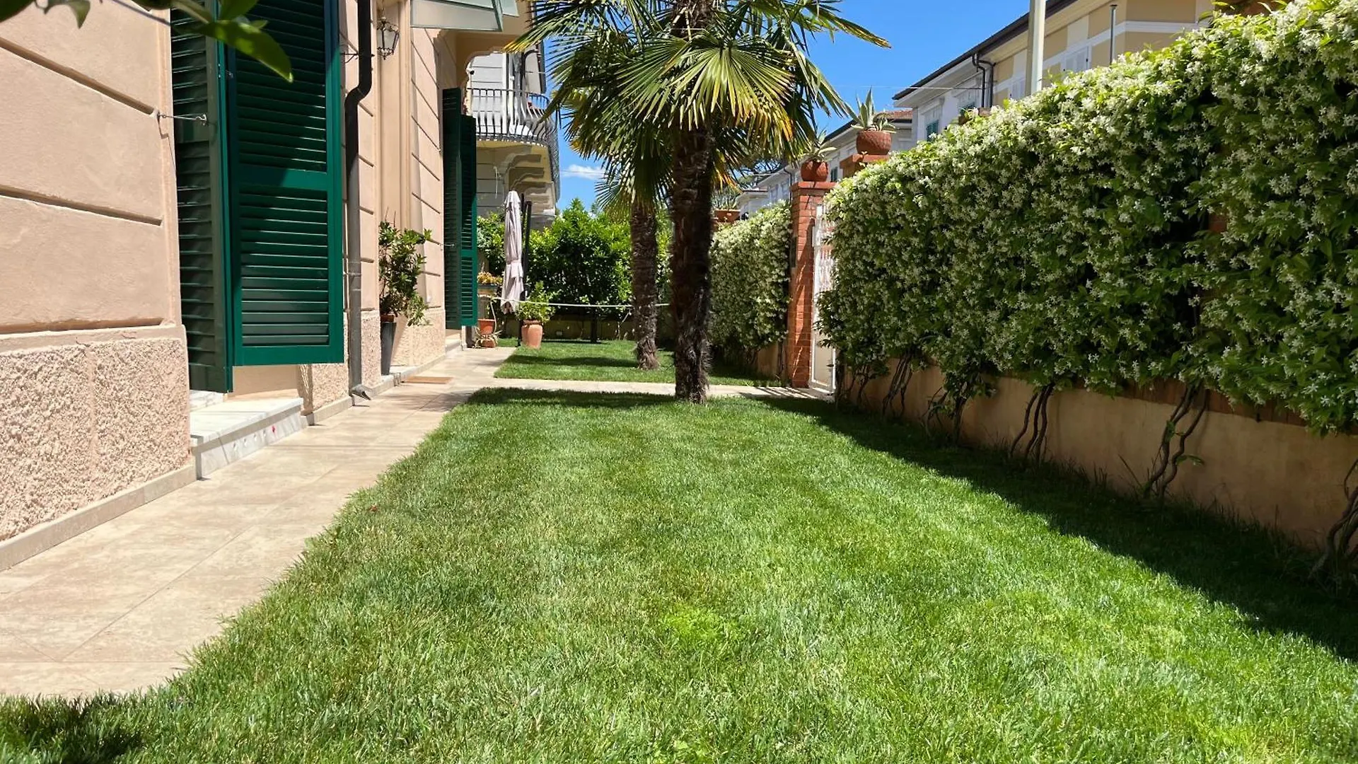 Pura Vida Bed & Breakfast Viareggio